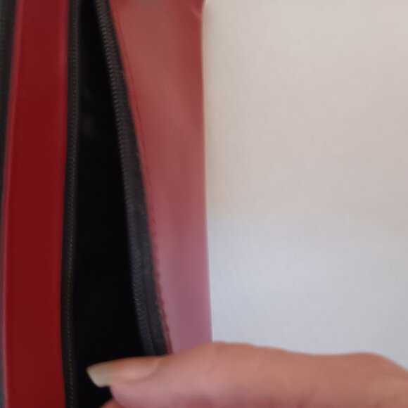 Women's GIANI BERNINI RED WALLET - Picture 6 of 7